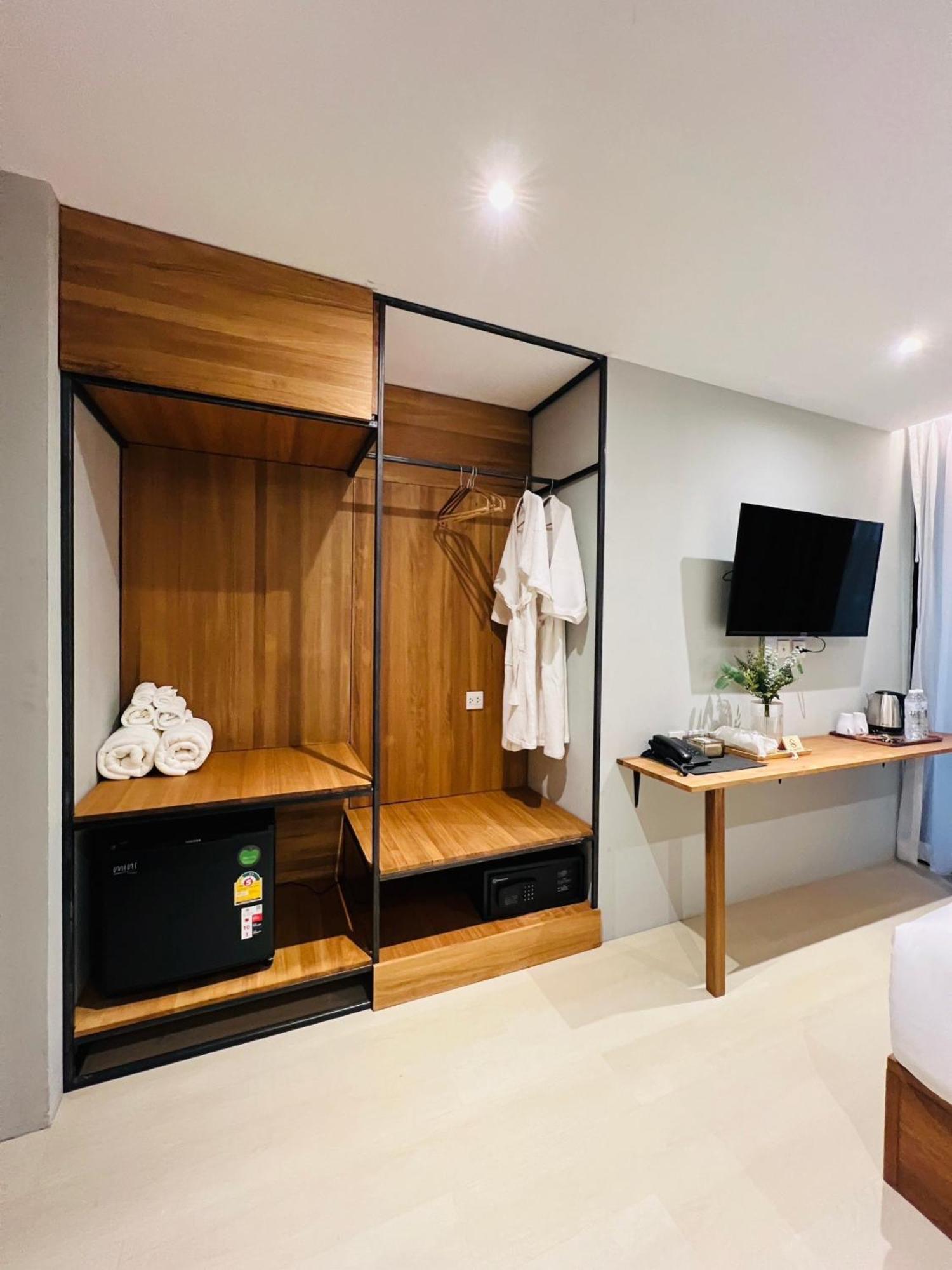 Woodstory Boutique Hotel Bangkok Esterno foto