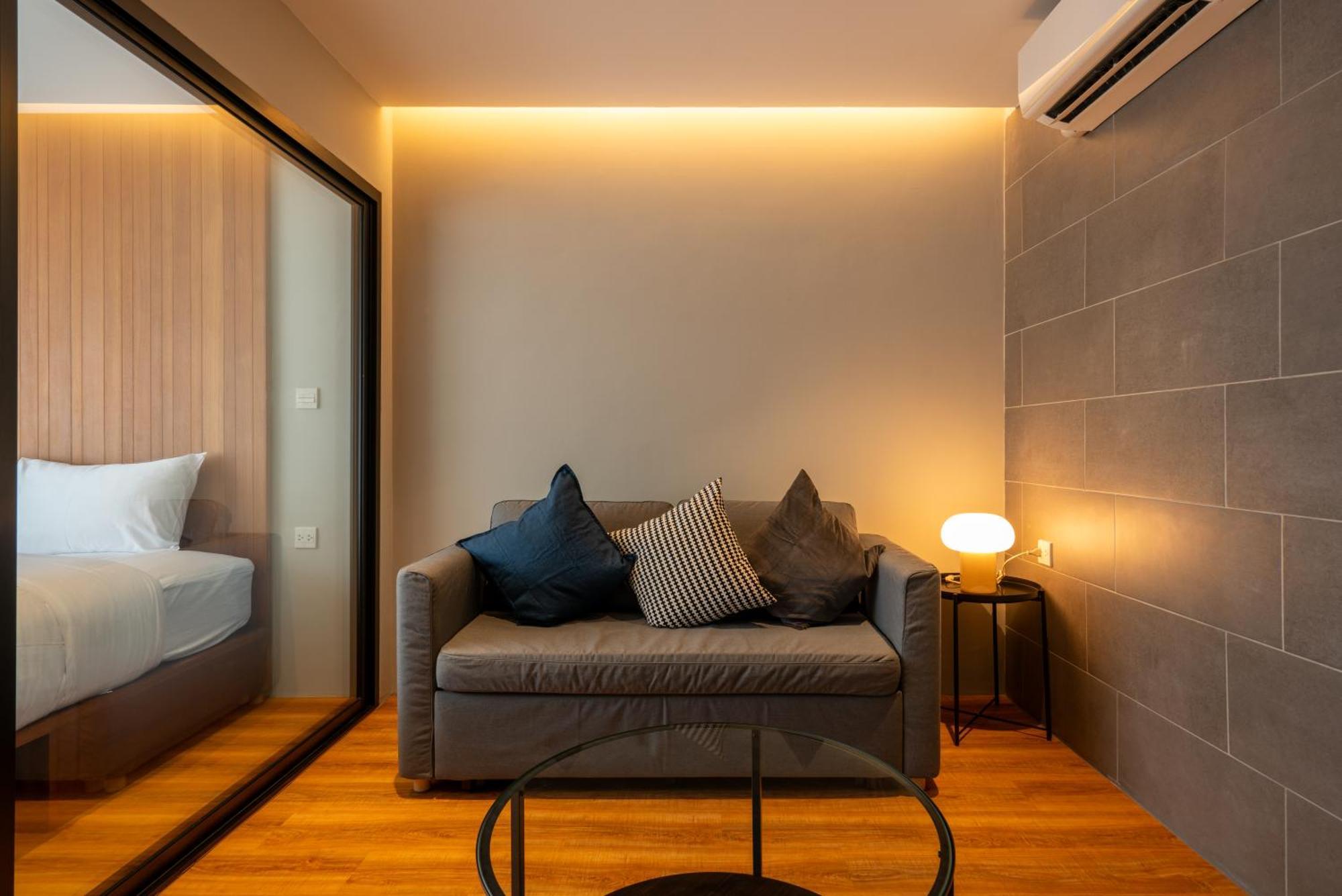 Woodstory Boutique Hotel Bangkok Esterno foto