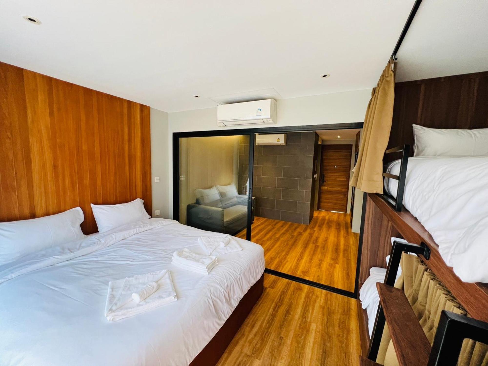 Woodstory Boutique Hotel Bangkok Esterno foto
